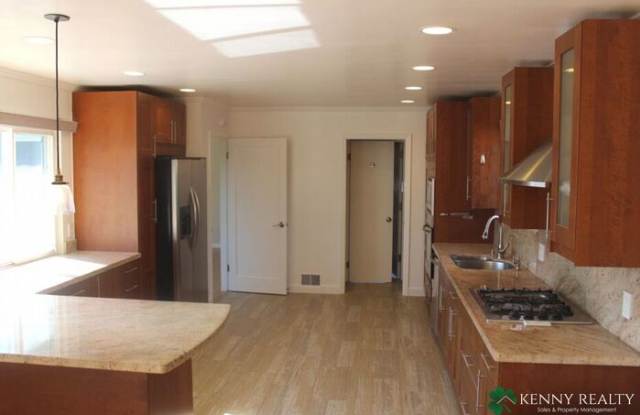 740 Olive Court Gallery 4
