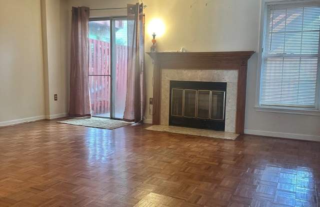16424 PLEASANT HILL Court Gallery 3