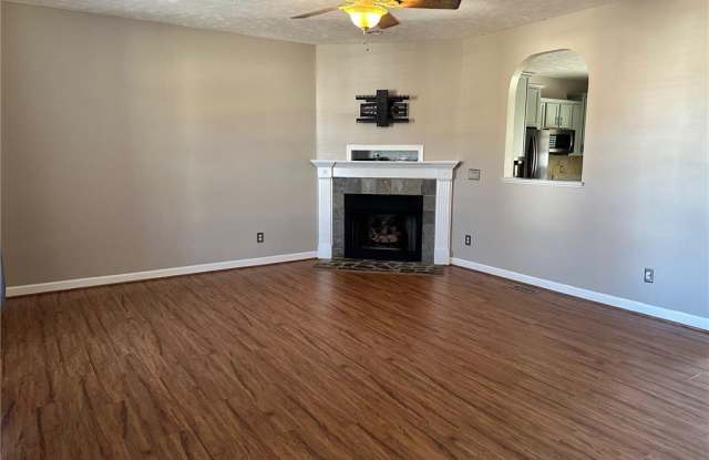 3912 Barclay Way Gallery 2