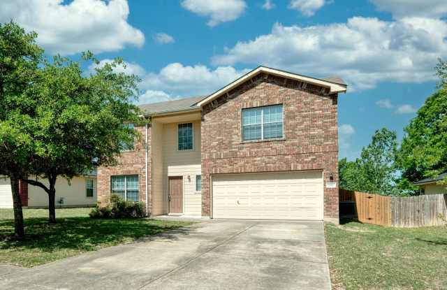 Spacious 4/2.5/2 home w/loft! - 293 Prairie Verbena Drive, Kyle, TX 78640