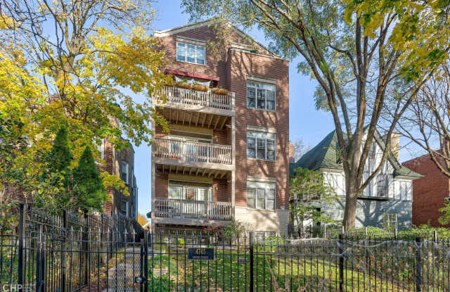 4745 N Dover Street photos photos