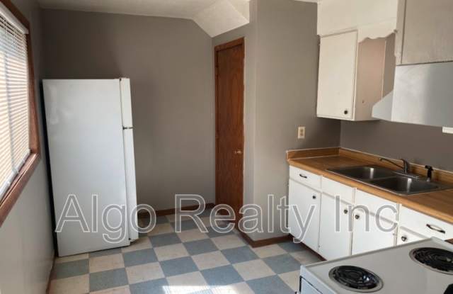 7233 West Broadway Avenue - 3 photos photos 7233 West Broadway Avenue - 3 photos photos