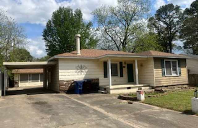 Two Bedroom/One bath home/Extra room off the carport for bedroom photos photos