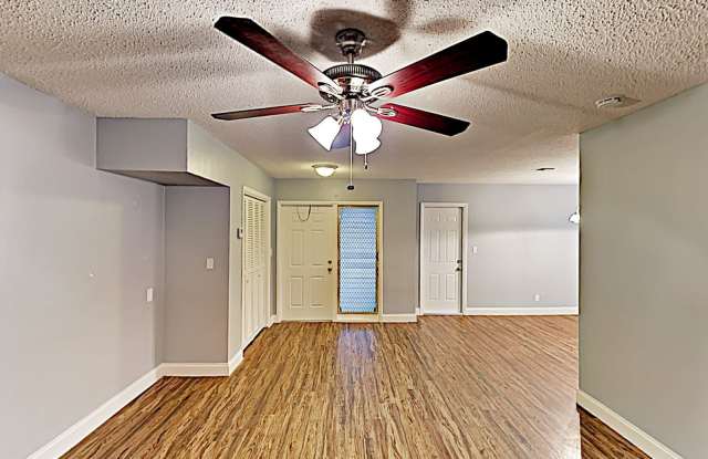 3720 NE 13th Terrace Gallery 2
