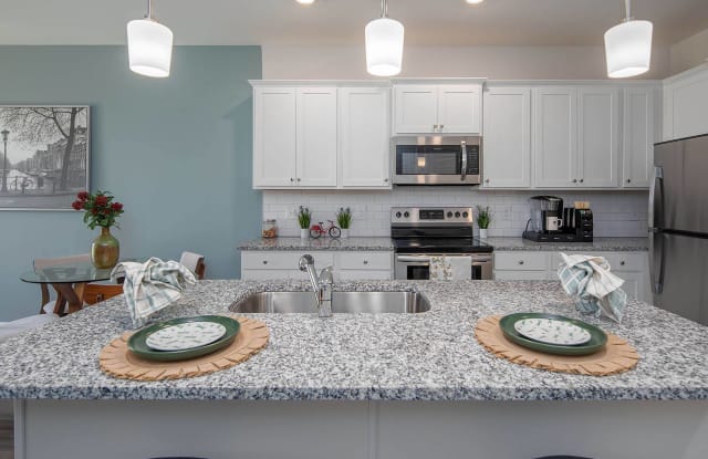 Crest at Arden Village Apartments Gallery 3