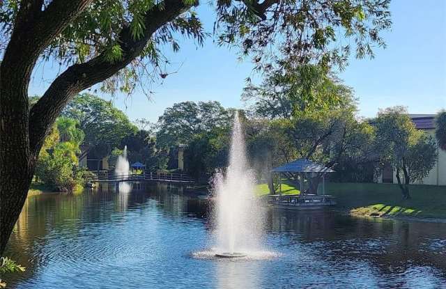 884 SW 9th Street Cir - 884 Southwest 9th Street Circle, Boca Raton, FL 33486