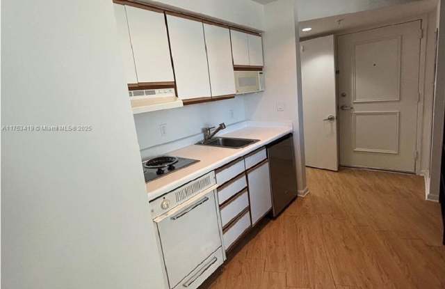 5727 Southwest 72nd Street - 5727 Southwest 72nd Street, South Miami, FL 33143