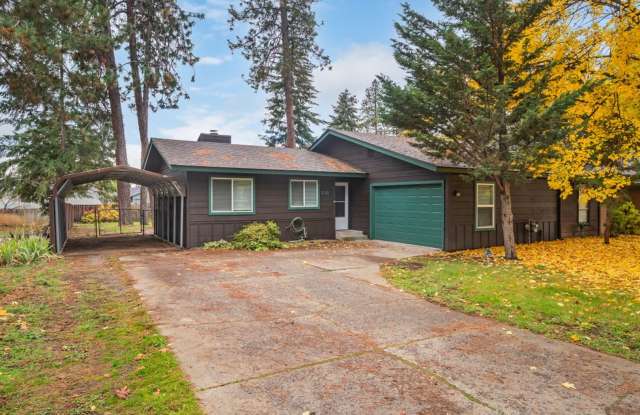 2 bed 1 bath New Floors, New Paint - 730 East Gregory Lane, Coeur d'Alene, ID 83815