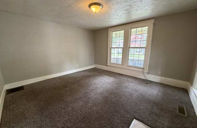 517 West Marion Street - A Gallery 1