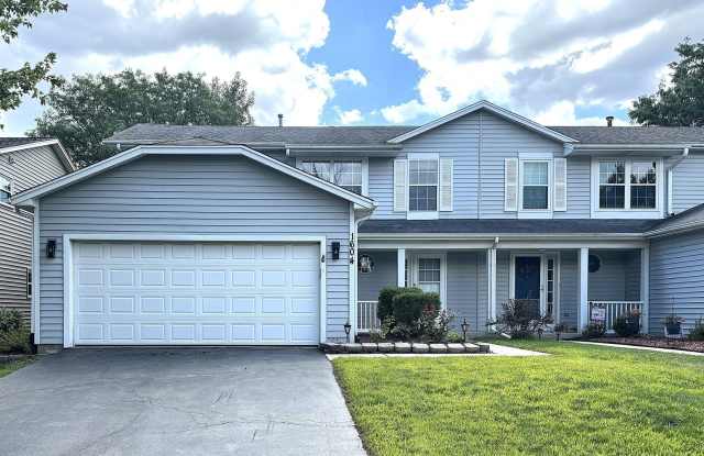 1604 ESTATE Circle - 1604 Estate Circle, Naperville, IL 60565