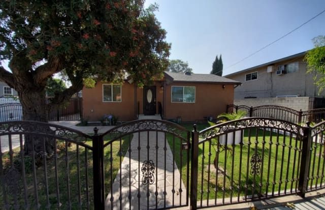 8420 2nd St - 8420 2nd Street, Paramount, CA 90723