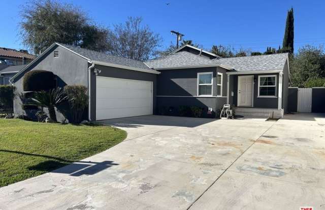 5355 Rhea Ave photos photos