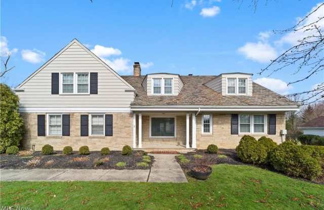 28175 Shaker Boulevard photos photos