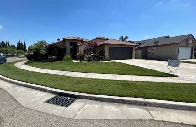 Beautiful 3 Bedroom 2 Bathroom in Farmersville!! photos photos