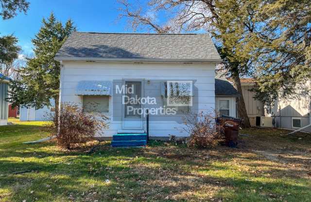 813 N Sanborn-1 bedroom house with large two car garage photos photos