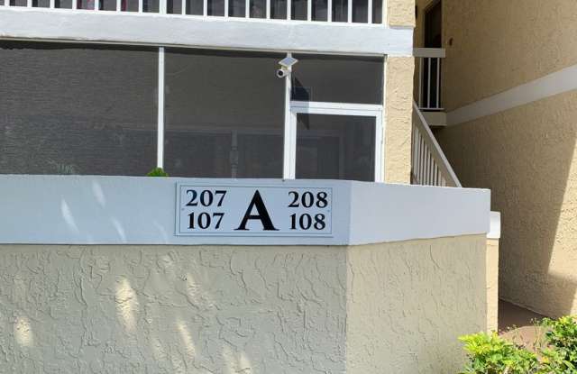 ONE BEDROOM  CONDO UNIT FOR RENT IN MIDPORT II Gallery 3