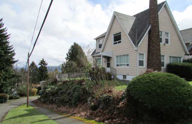 3300 19th Ave. S. - 3300 19th Avenue South, Seattle, WA 98144