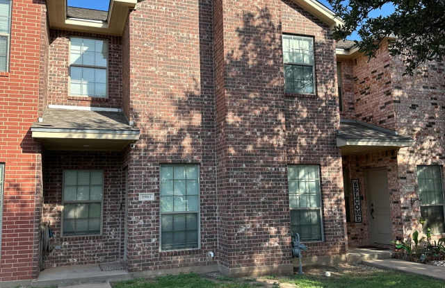 3961 Green Meadow Drive photos photos