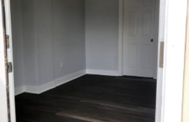 2224 N Weller photos photos