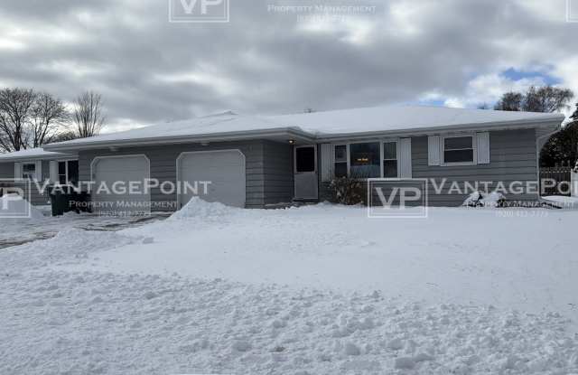 829 Glenpark Drive - 829 Glenpark Drive, Howard, WI 54313