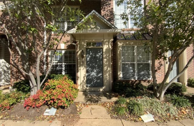 7076 Falls Reach Dr - 7076 Falls Reach Drive, Idylwood, VA 22043