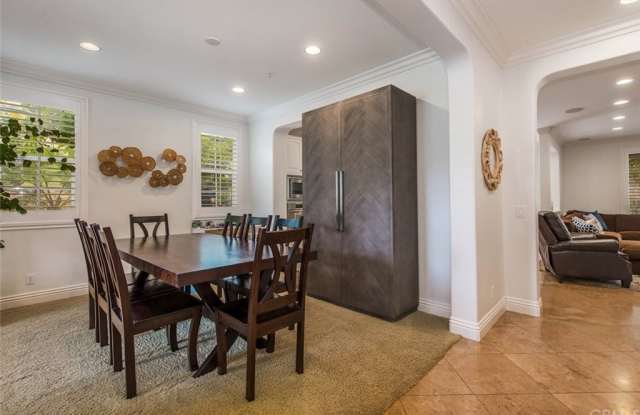 1701 Colina Terrestre Gallery 3
