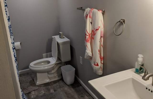 1751 Forrest Avenue Gallery 2