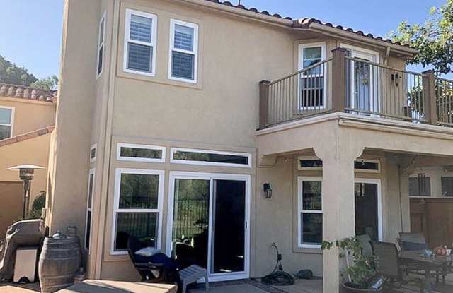 2350 Fallbrook Place Gallery 2