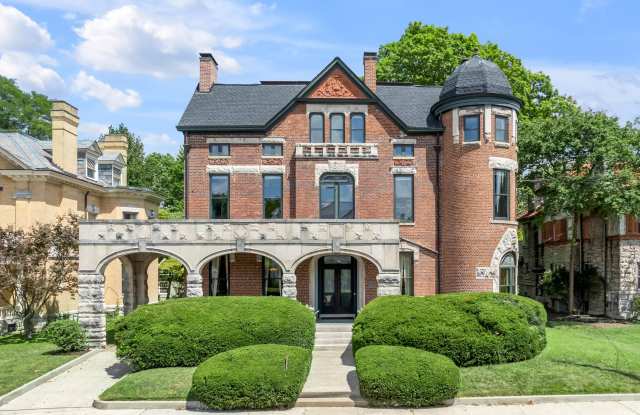 431 West Third Street - 431 West 3rd Street, Lexington, KY 40508