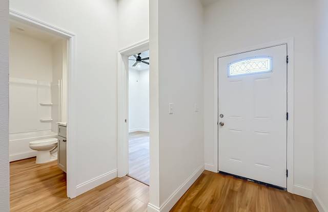 2250 West 13th Street Gallery 2