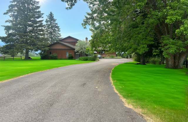 Kalispell Home with stunning mountain views photos photos