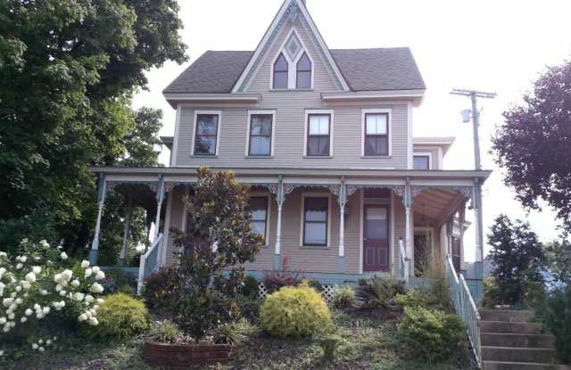 13-15 S MAIN Street unit: 2 - 13-15 South Main Street, Mullica Hill, NJ 08062