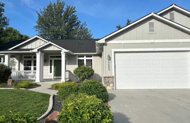 Impressive Home w/ 6 Bedrooms, Full Finished Basement, Lawn Care Included! photos photos