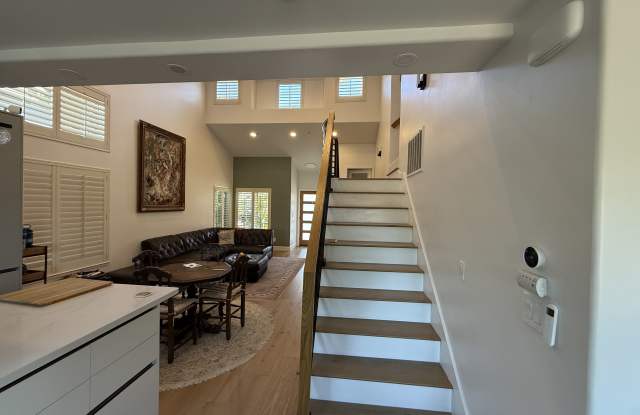721 Coast Range Drive Gallery 2