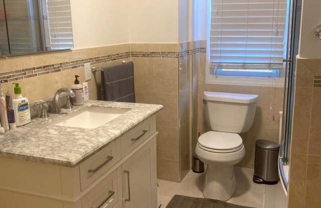 18 THOMAS Avenue photos photos