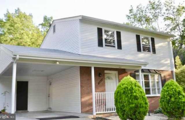 13527 PENNSBORO DRIVE Gallery 2