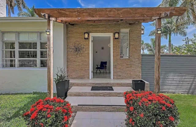 715 Hollywood Blvd photos photos