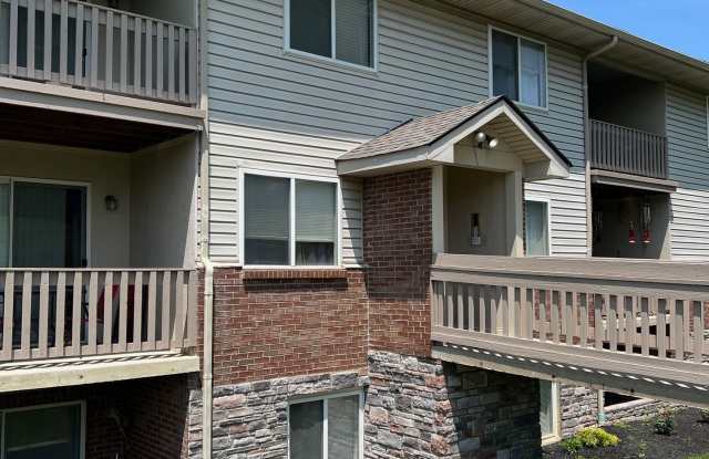 Two-Bedroom Available at The Anderson Commons - Walk-In Closets, Balcony, Washer/Dryer Hookups photos photos