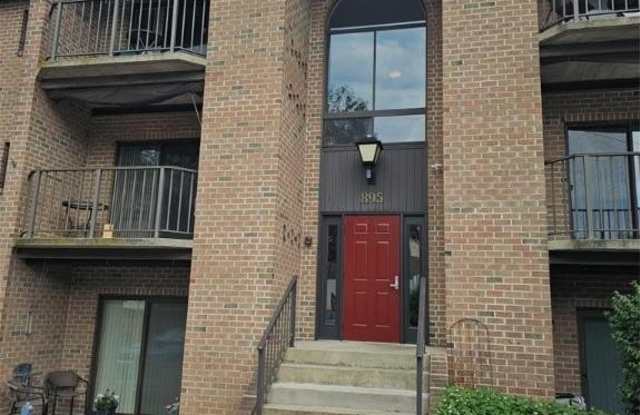 895 Cold Spring Road unit: 12 photos photos