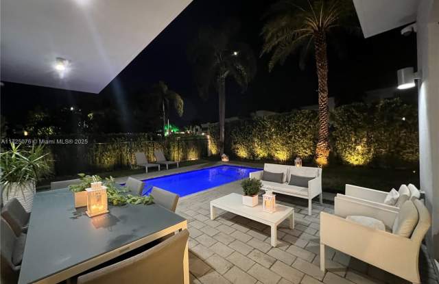 7550 NW 101st Ct - 7550 Northwest 101st Court, Doral, FL 33178 7550 NW 101st Ct - 7550 Northwest 101st Court, Doral, FL 33178