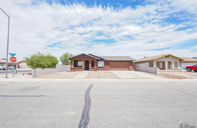 604 E YUCCA ST photos photos