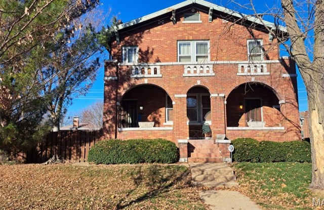 5301 S Broadway photos photos