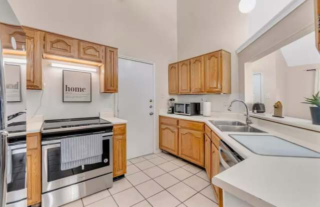 Room in 3 Bedroom Home at Wildwood Ridge Gallery 4
