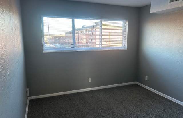 Forest Court Apartment Homes - 1033 Forest Court, Kansas City, KS 66103