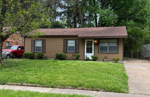 685 Rainbow Dr - 685 Rainbow Drive, Shreveport, LA 71106
