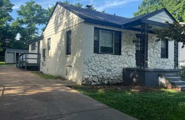 1981 Boyle Ave Gallery 3