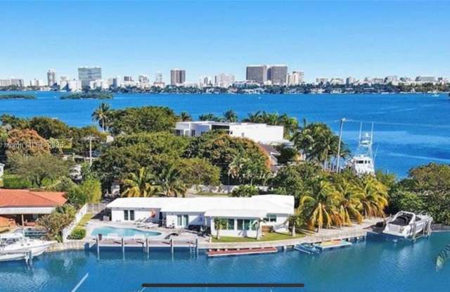 12388 N Bayshore Dr photos photos