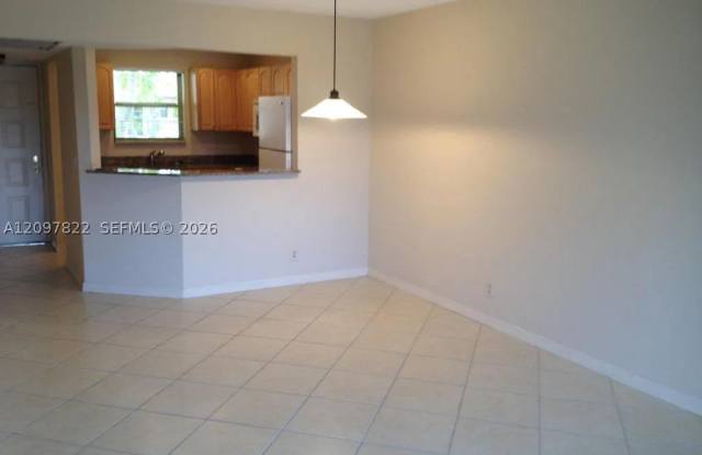 21915 Lake Forest Cir Gallery 3