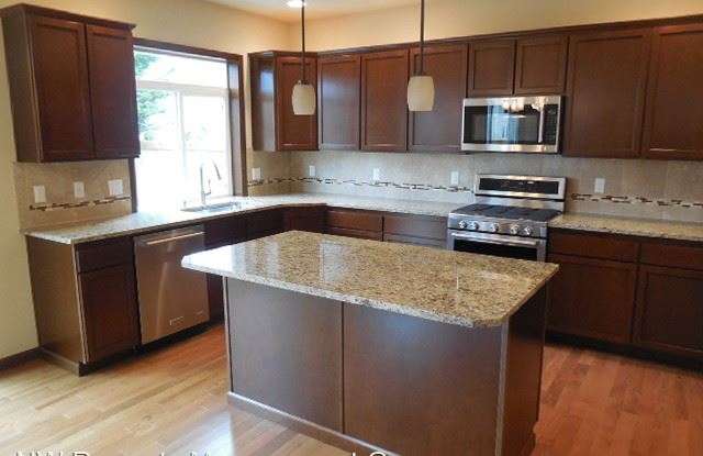 1915 151st Pl SW Gallery 2