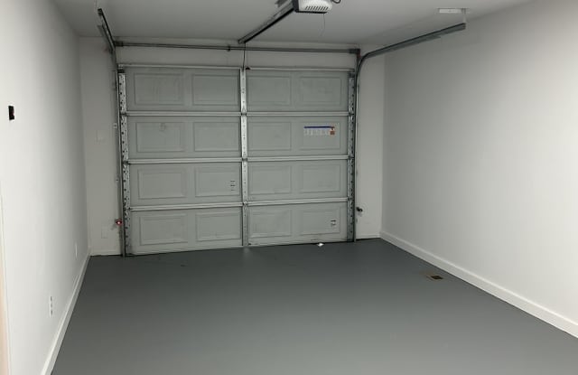 3092 Cypress Bend Gallery 3